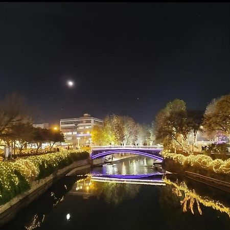 Elegante Apartamento Centrale Tríkala Esterno foto
