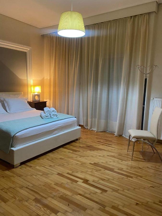 Elegante Apartamento Centrale Tríkala Esterno foto