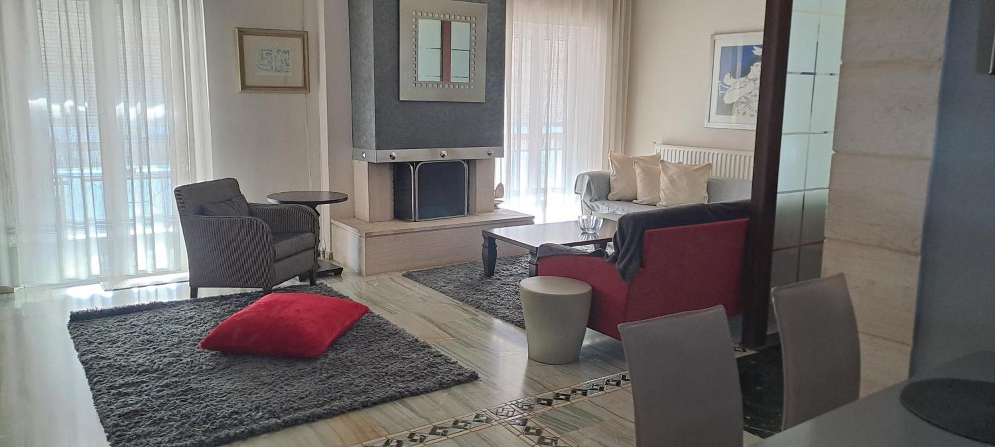 Elegante Apartamento Centrale Tríkala Esterno foto
